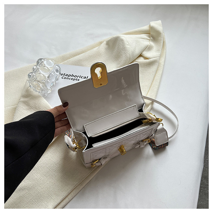 Túi xách nữ chất liệu da bóng đeo chéo đeo vai - THL02