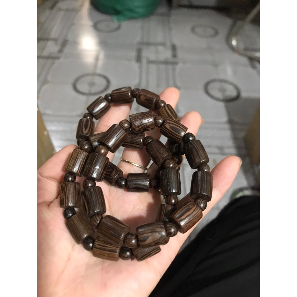 Vòng tay phong thuỷ gỗ Mun Đuôi Công đốt trúc thời trang.hảiduy321564