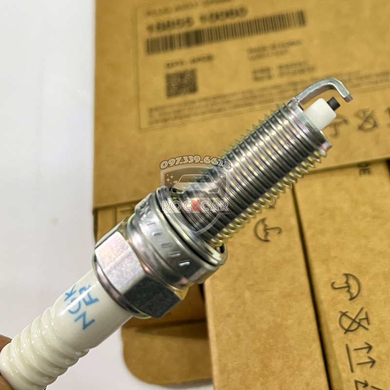 Bugi Hyundai Mobis NGK LKR6D nhập khẩu chính hãng, dùng cho xe Hyundai & Kia i10 i20 i30 Morning Carens ...