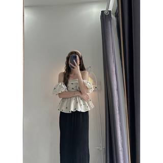 Áo trễ vai hoa nhí ảnh thật shop chụp