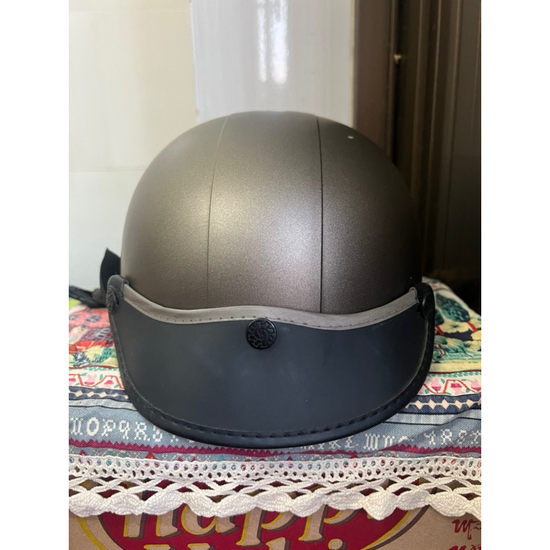 Nón sơn chính hãng đã qua sử dụng