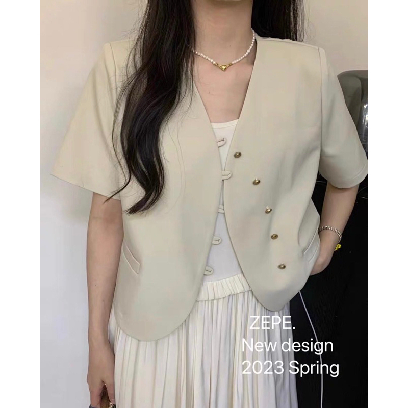 Áo khoác blazer vạt lượn cúc đồng có đệm vai style Hàn Quốc, blazer cộc tay dáng ngắn A27