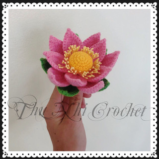 Hoa Sen bằng len handmade