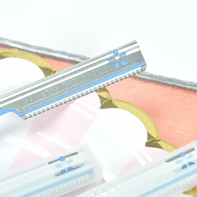 Dao Cạo Lông Mày Cán Dài Lưỡi Thép Không Gỉ Kai Beauty Guard 06616