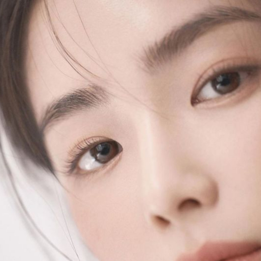 Dao Cạo Lông Mặt Lưỡi Thép Không Gỉ Kai For Women 17810