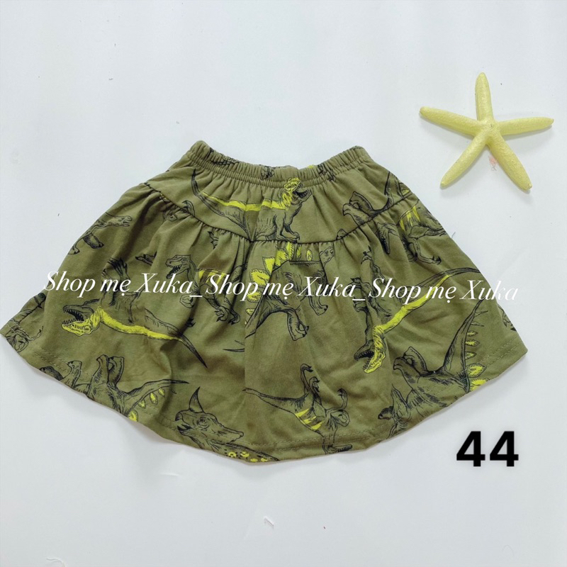 Chân váy ngắn kèm chip bé gái