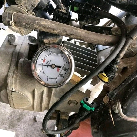 Bộ đồng hồ đo áp suất bơm xăng SE