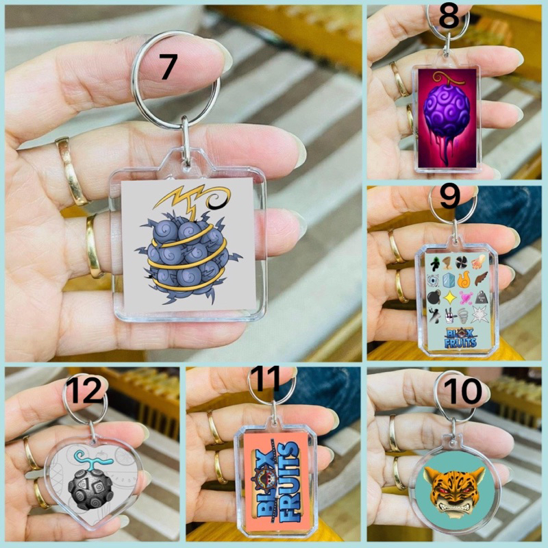 Móc khoá Blox Fruits mica viền trong/ Moca treo khoá Blox fruit