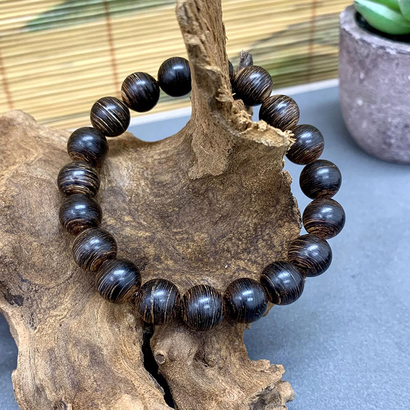 Vòng đeo tay trầm hương vòng sánh vân ngang 10mm tặng lá bồ đề bình an