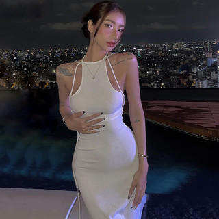 Đầm maxi trắng cổ yếm đan dây hở lưng