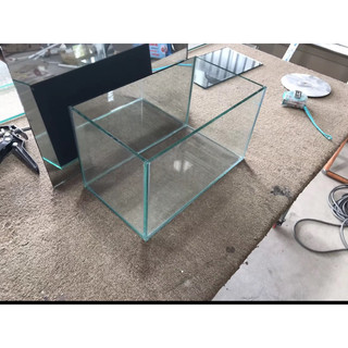 Bể cá 30x17x17 kinh 5li lưng 3li kính thủy sau