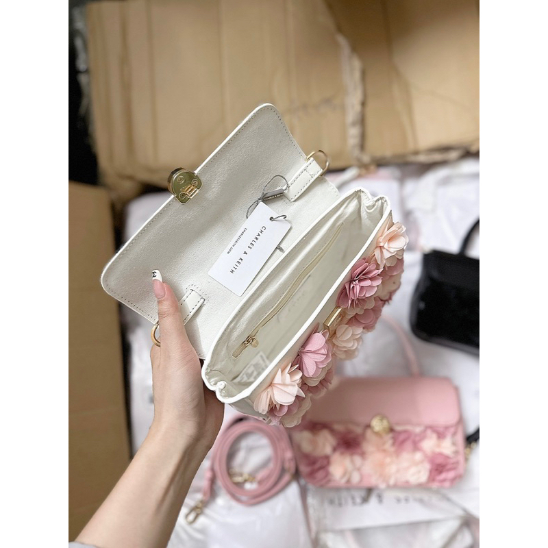 Túi cnk quai xách hoa nổi mới nhất xinh xĩu lun ạ 22cm