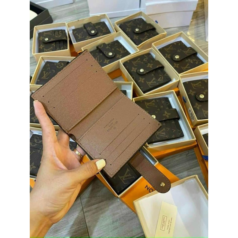 Túi ví mini lv để thẻ fullbox xịn sò nhìu ngăn
