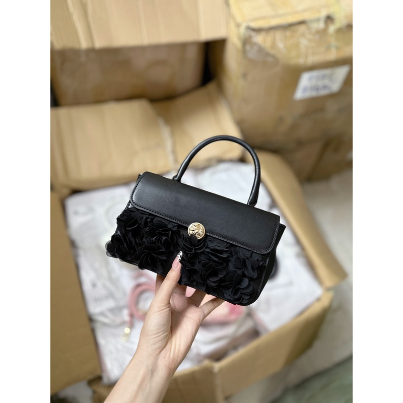 Túi cnk quai xách hoa nổi mới nhất xinh xĩu lun ạ 22cm