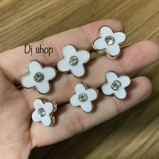 set 10 NÚT HOA 4 cánh nhựa si 2 size