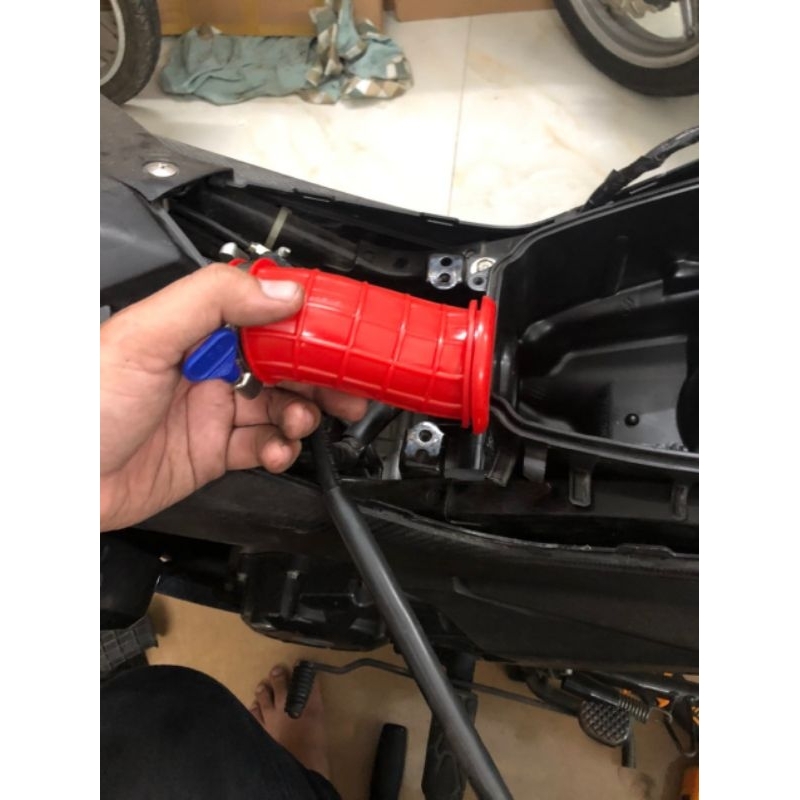 Ống Nối Bầu Hơi Co Gió Cao Su Xe Winner