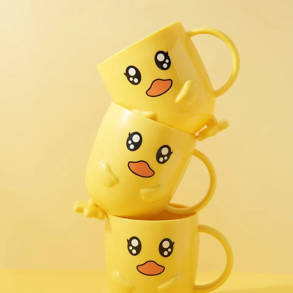 Cốc uống nước cho bé vịt con dễ thương nhựa PP 6232