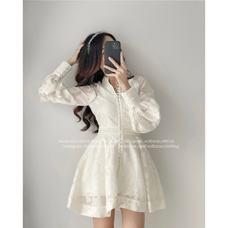 Váy xoè khuy bọc