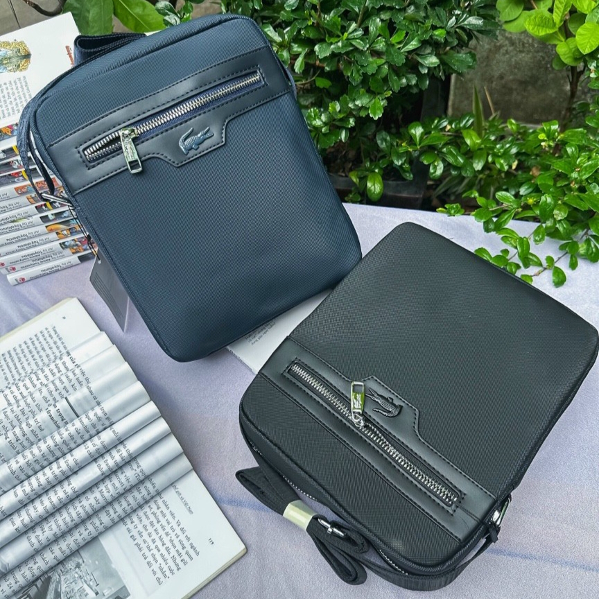 Túi nam đeo chéo Lacoste 2 ngăn khóa zip logo cá sấu đẹp