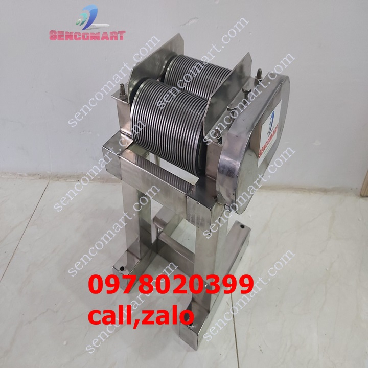 Máy xay bì lợn thành sợi chuyên dùng thái bì làm nem thính, nem nắm, nem chua