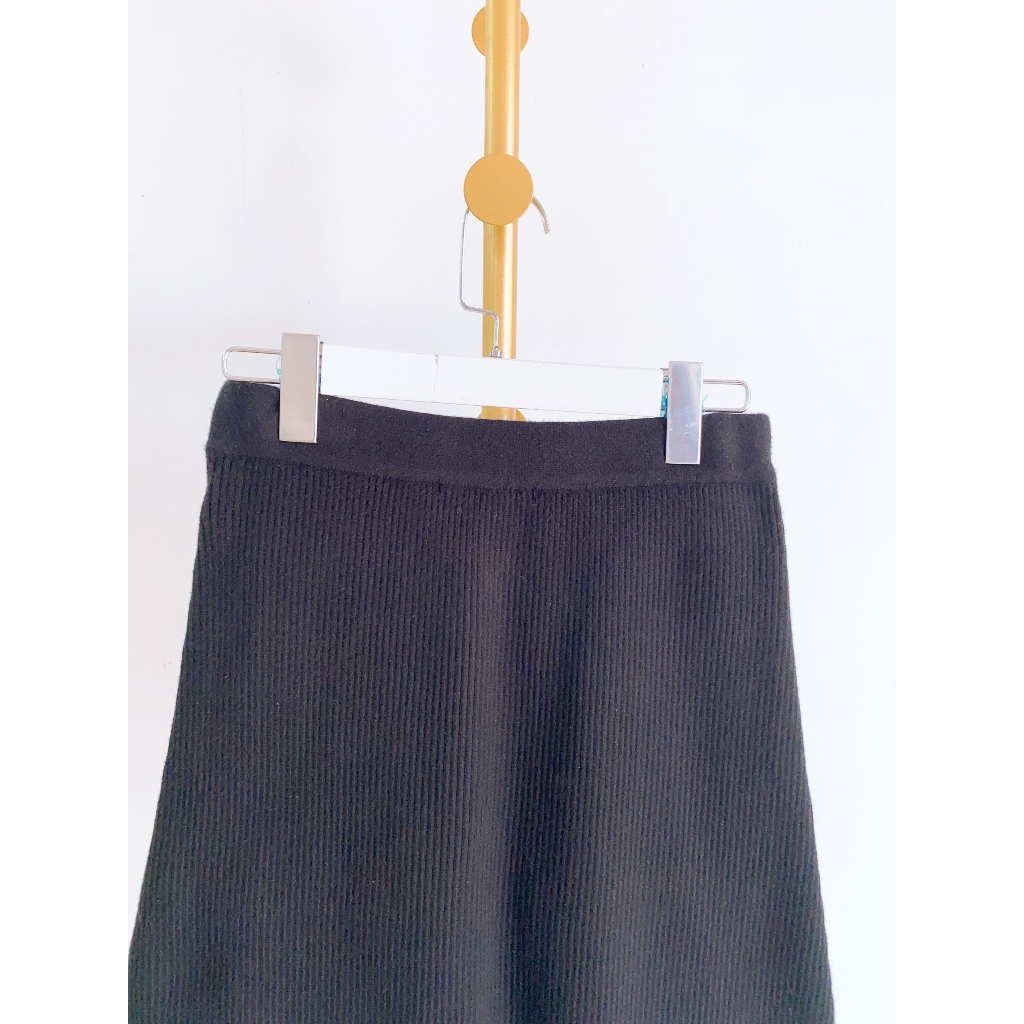 ZARA Auth** –  CHÂN VÁY MINI DỆT KIM – Đã qua sử dụng