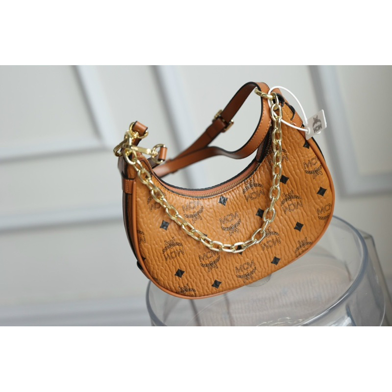 Túi đeo chéo mcm hình bán nguyệt