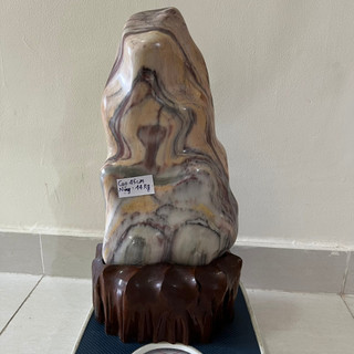 Cây đá, trụ đá phong thủy đa sắc Cao 45cm nặng 14 kg không kén mệnh