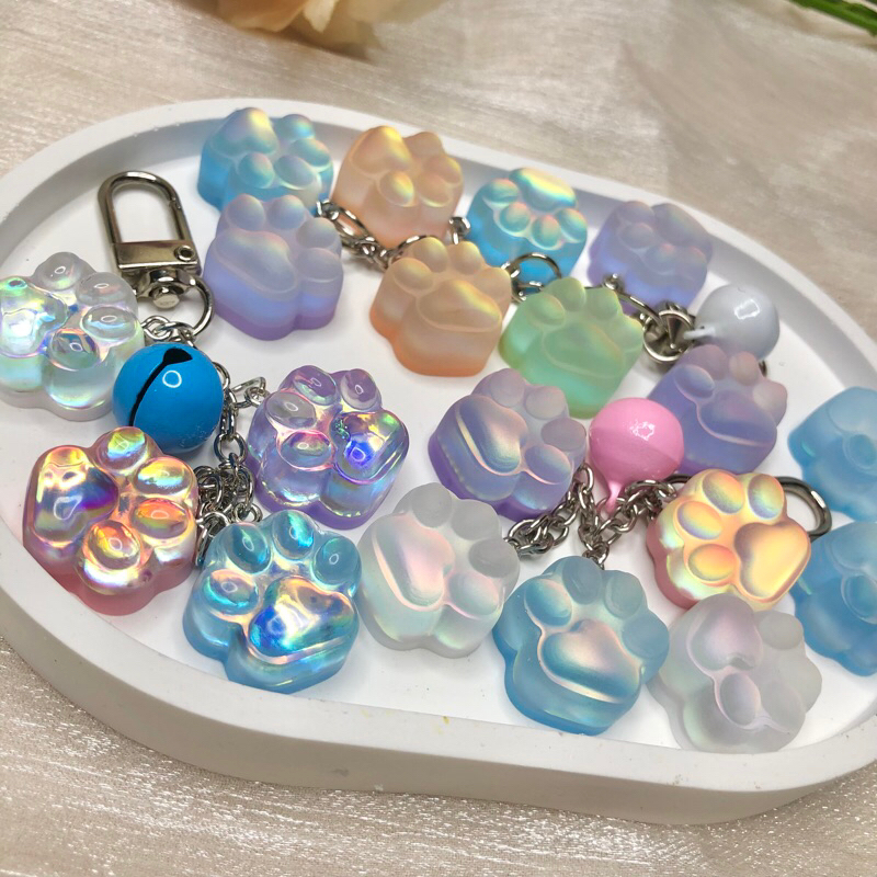 Móc khoá chân mèo nhỏ hologram nhiều màu sắc, móc khoá treo balo, túi xách, móc chìa khoá