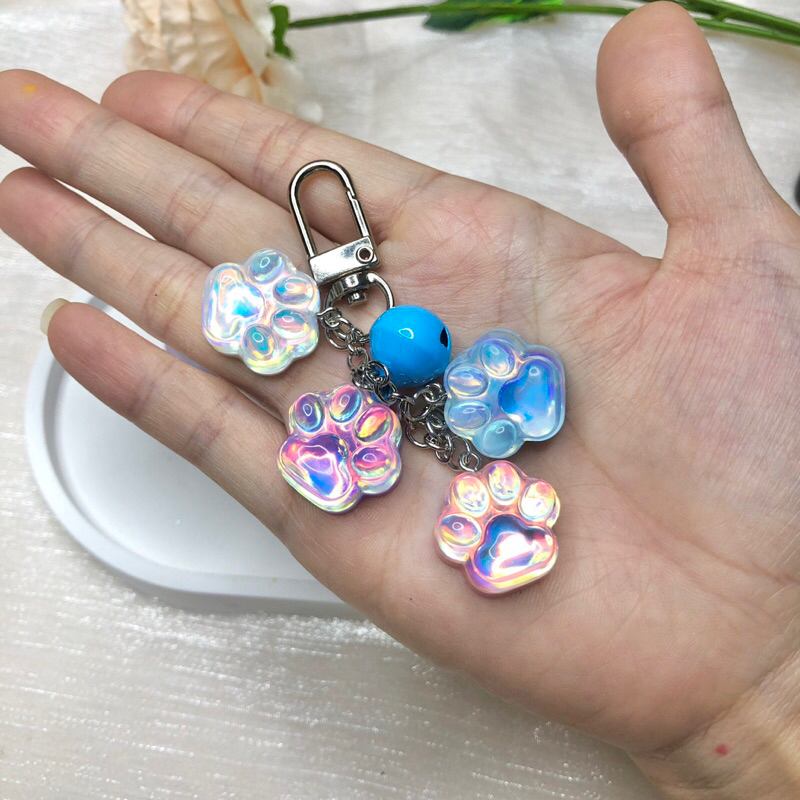 Móc khoá chân mèo nhỏ hologram nhiều màu sắc, móc khoá treo balo, túi xách, móc chìa khoá
