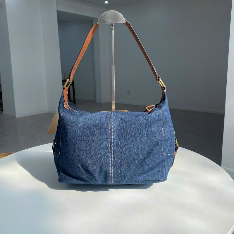 Túi xách Bur.ber.ry kẹp nách Jeans siêu hot