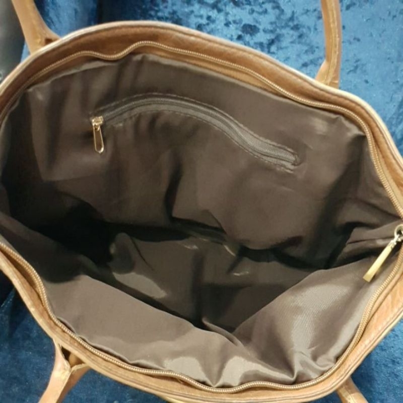 TÚI ĐEO VAI -MỚI 96%