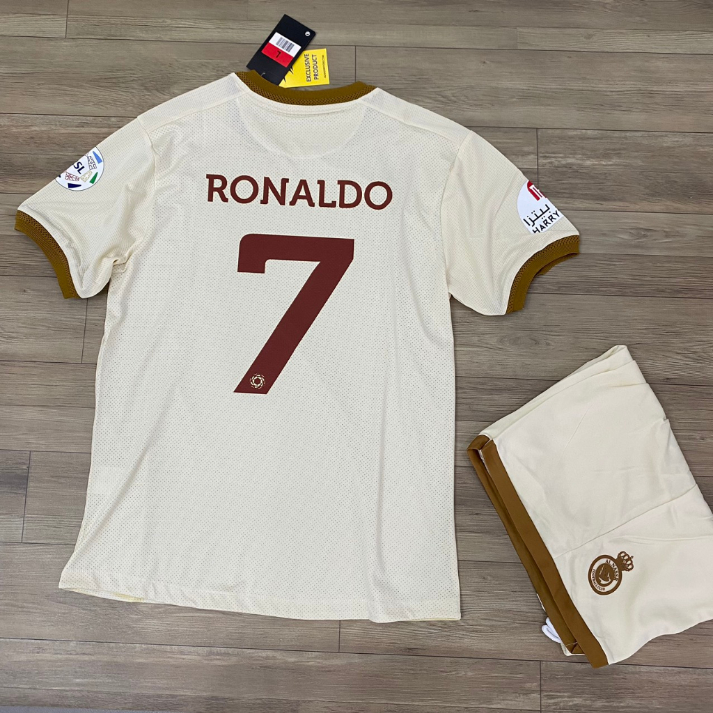 Bộ quần áo RONALDO clb Al Nassr vàng kem Fex thái cao cấp