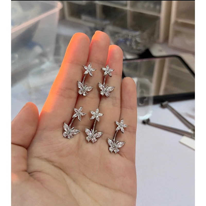 Khuyên Rốn Bưm Bứm Đá Sáng Siêu Xinh 🧚‍♂️