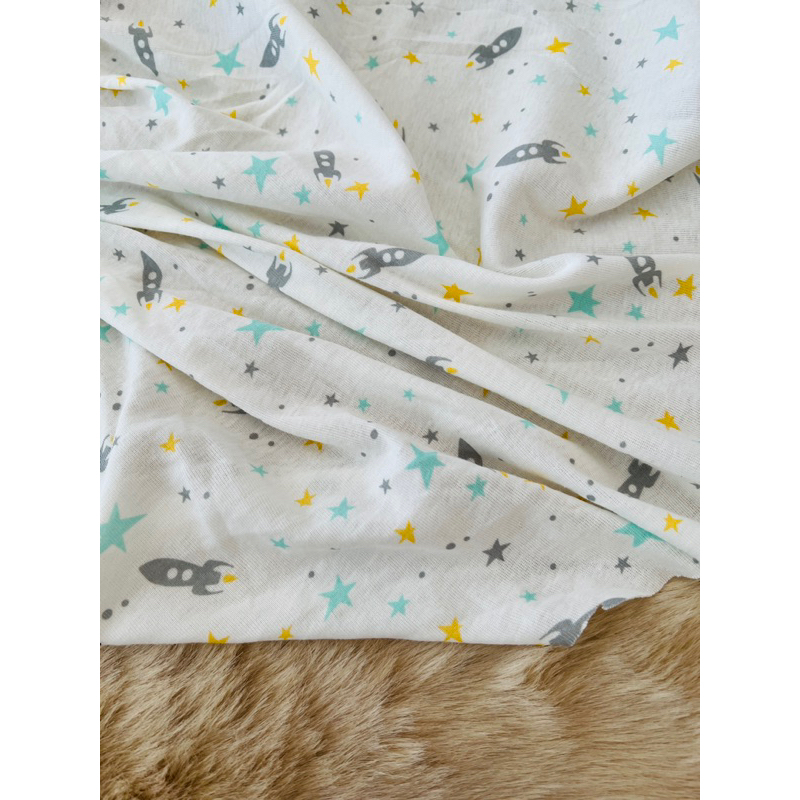 Vải thun cotton borip sơ sinh hoạ tiết tên lửa và ngôi sao