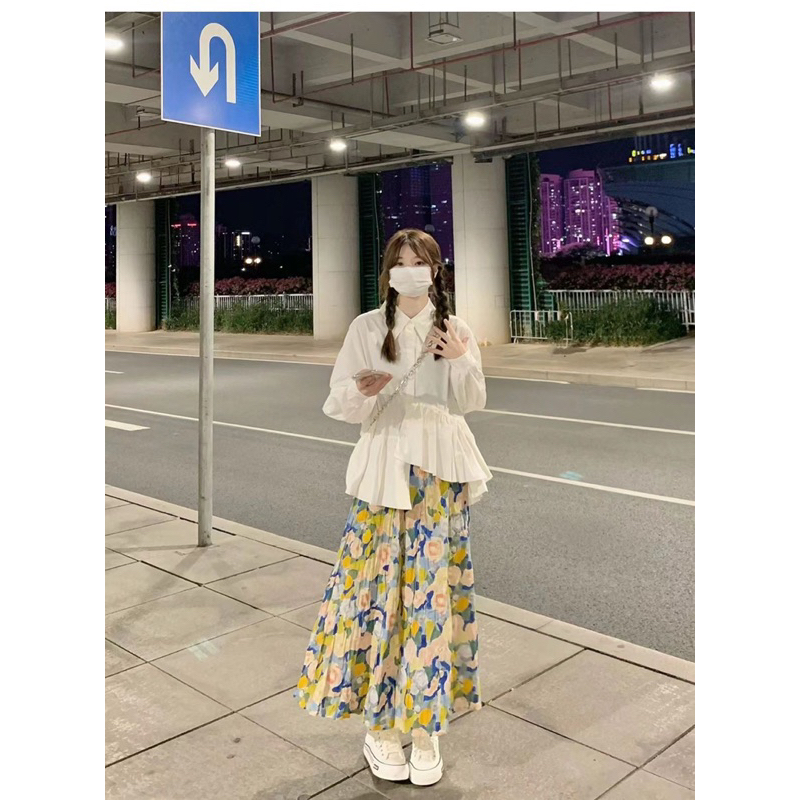 Bộ áo sơ mi dáng rộng lệch tà kèm chân váy hoa dài phong cách Vintage Hàn Quốc