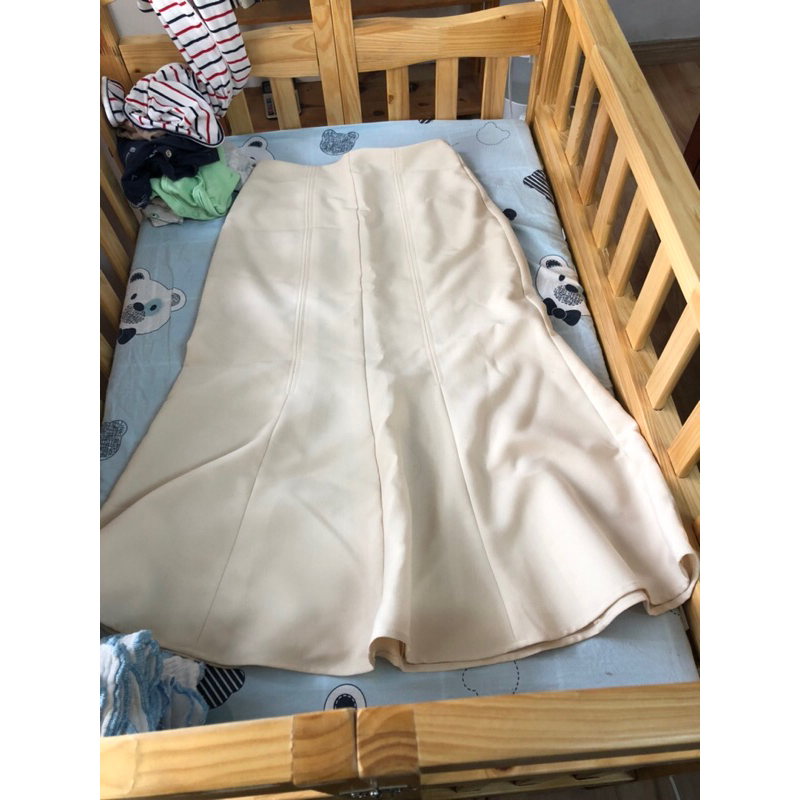 Chân váy everluxe new