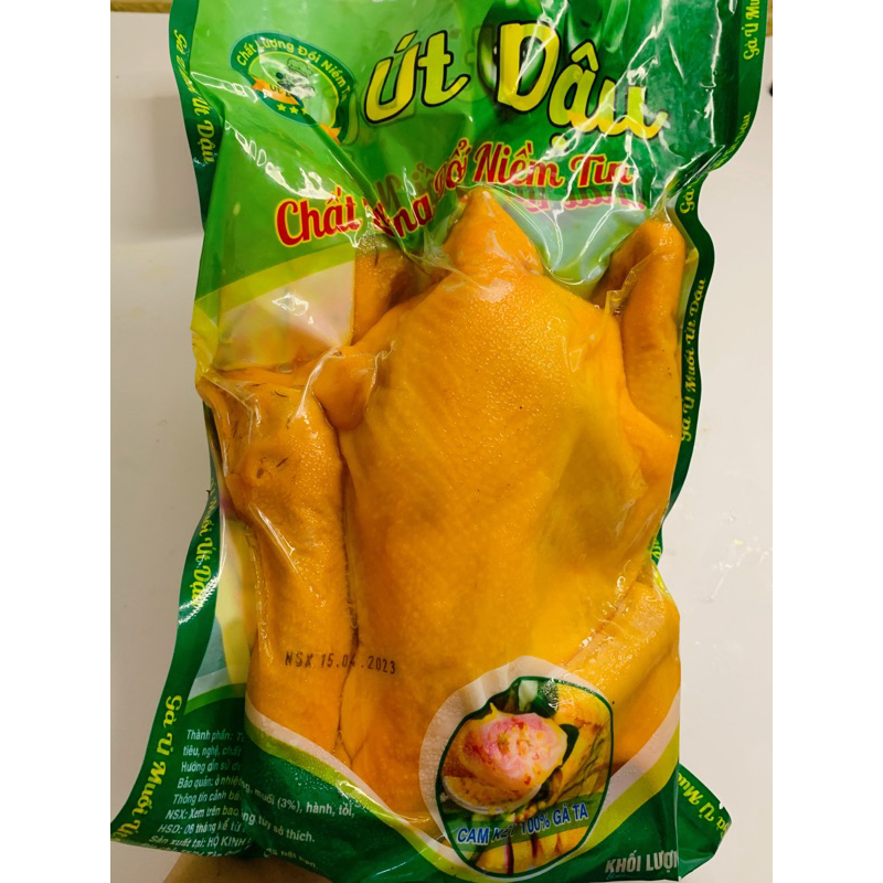 Gà ủ muối nguyên con ÚT DẬU đầy đủ đầu chân thịt chắc , da giòn ( kèm rau ,sốt chấm siêu ngon )