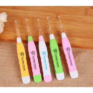 Dụng cụ lấy ráy tai thông minh (có đèn)