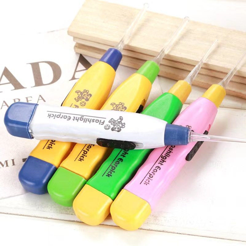 Dụng cụ lấy ráy tai thông minh (có đèn)