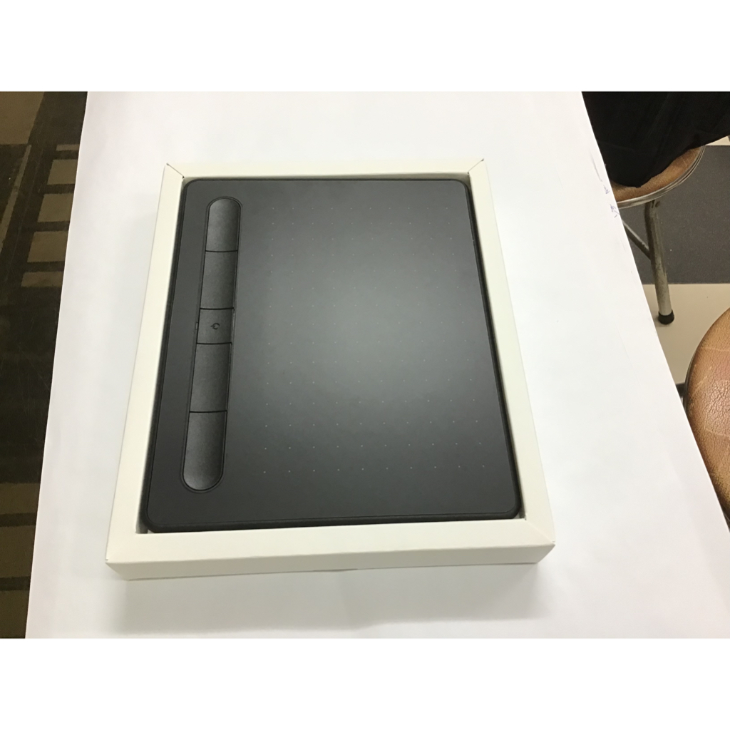 Bảng vẽ Wacom intuos size M ,
