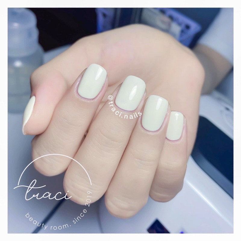 Nailbox thiết kế màu trắng sữa chua