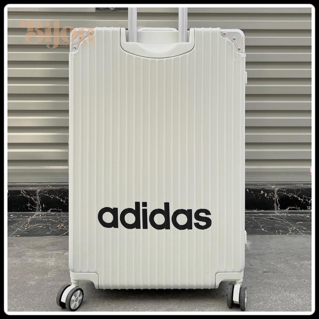 Vali Adidas Full Size Sticker Mẫu Trending 2023 - Bijouvn