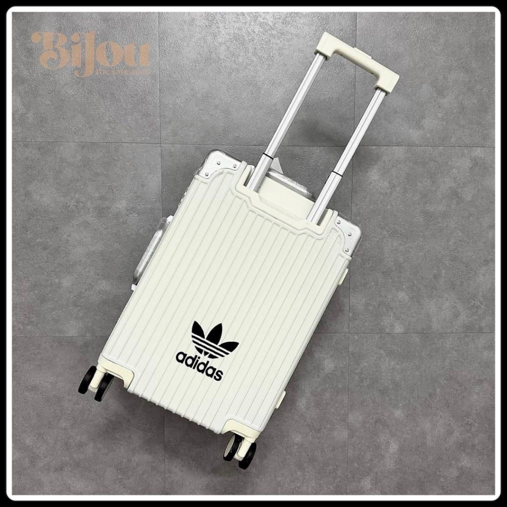 Vali Adidas Full Size Sticker Mẫu Trending 2023 - Bijouvn