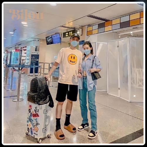 Vali Adidas Full Size Sticker Mẫu Trending 2023 - Bijouvn