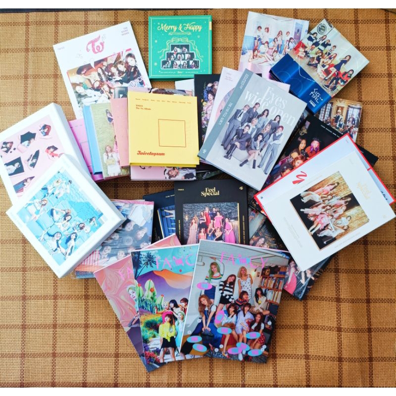 Album rỗng nhóm nhạc TWICE