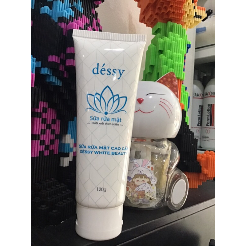 SỮA RỬA MẶT DESSY ,chiết xuất thiên nhiên 120g