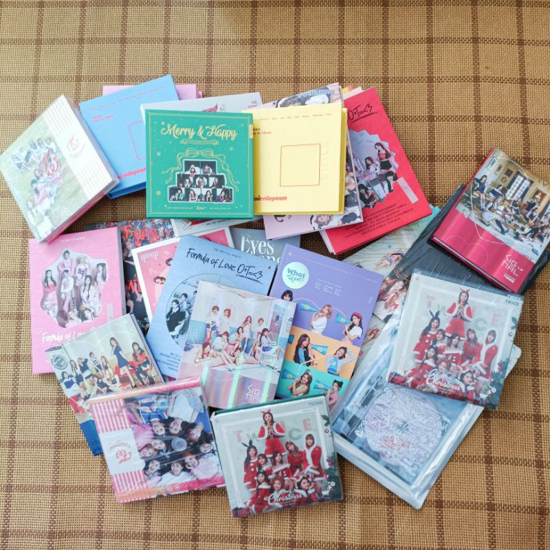 Album KPOP rỗng nhóm nhạc TWICE