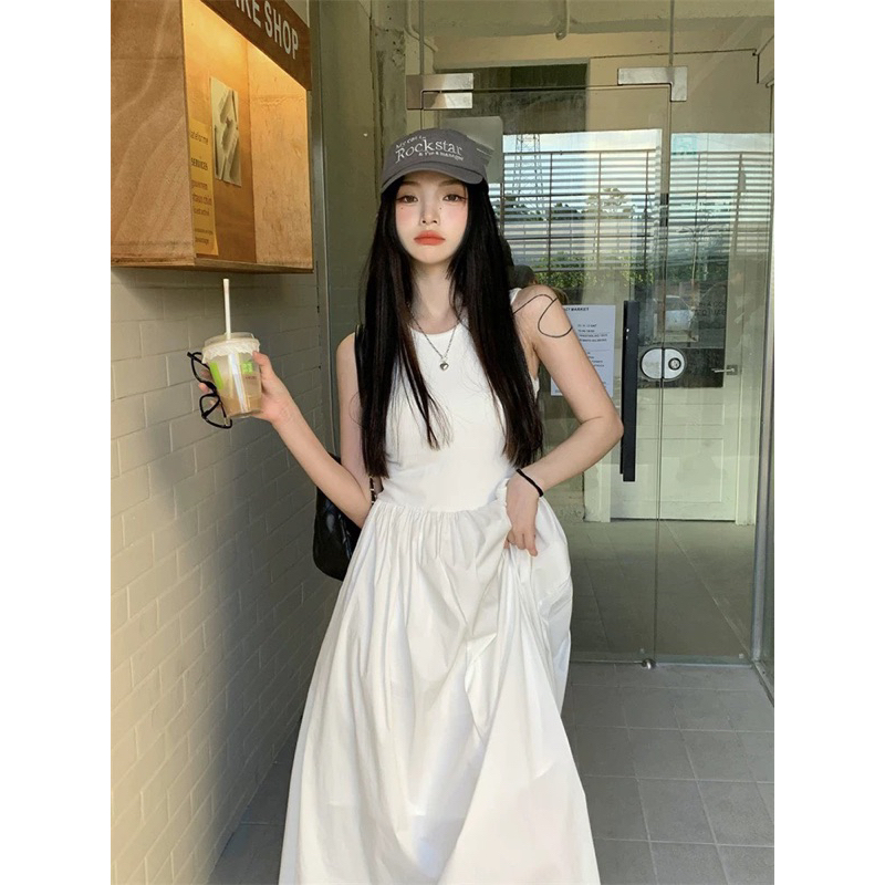 Đầm trắng midi sát nách dáng dài