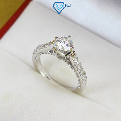 Nhẫn bạc nữ đính Moissanite 6mm xi bạch kim kèm thẻ tra cứu đẹp lấp lánh NNM0006 - Trang Sức TNJ
