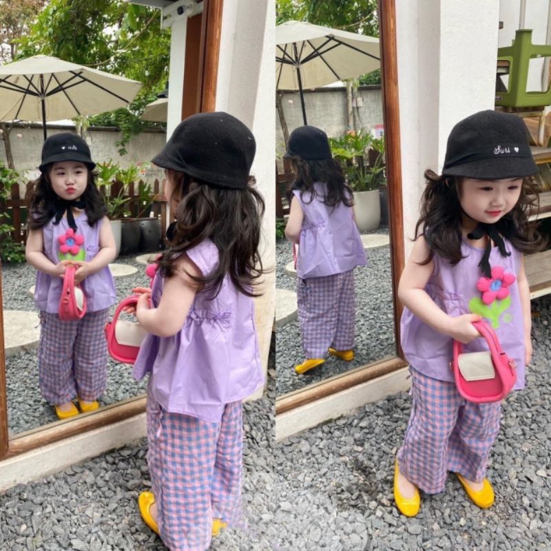 Bộ  áo nhúm hoa nổi quần xuông xinh xắn bé gái